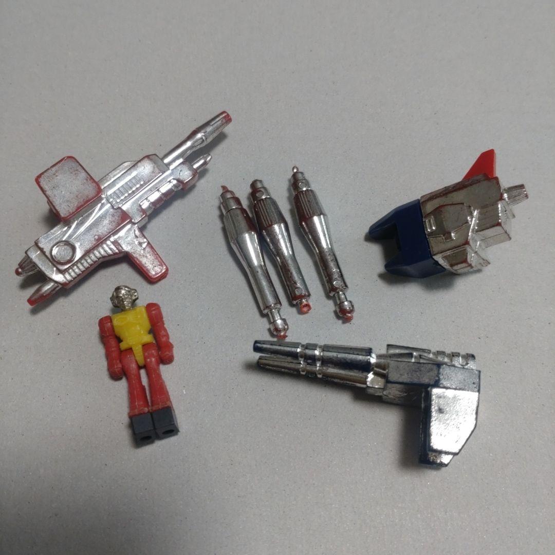 ダイアクロン　カーロボット　No.9 ホンダ・シティターボ　赤