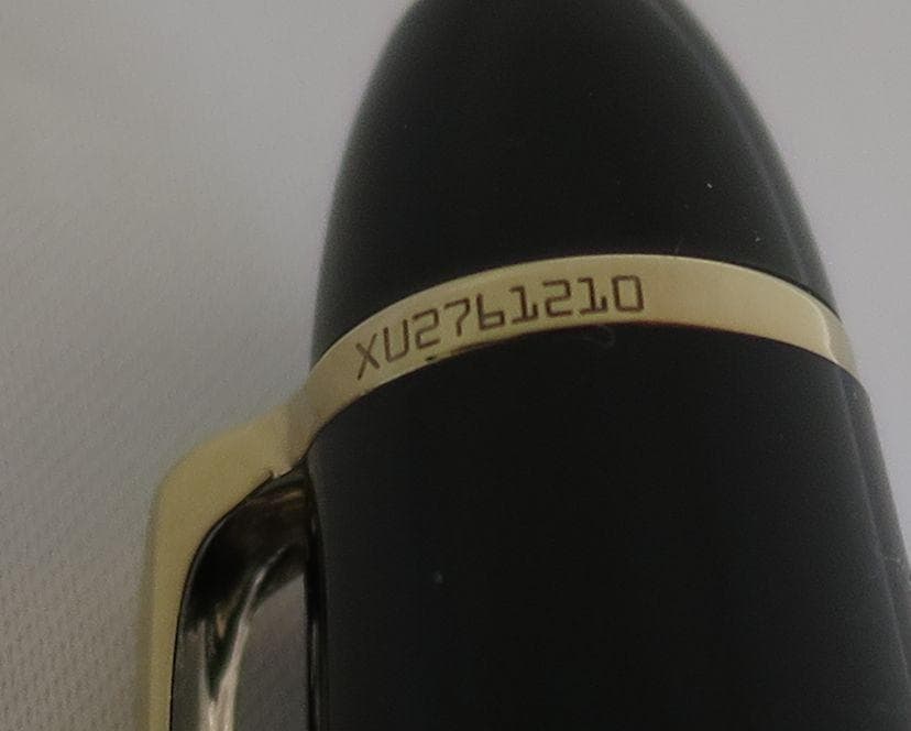 モンブラン　マイスター　シュテュック　ゴールド　ボールペン【新品未使用】