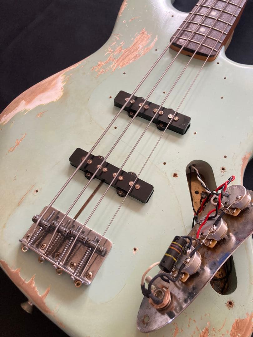 Fender Japan オールラッカー塗装バンブルビー搭載　新品CTS使用