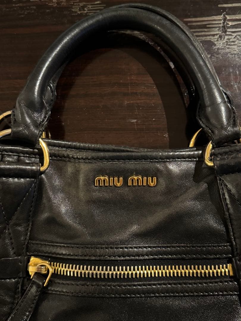 miumiu バッグ　トートバッグ　ハンドバッグ