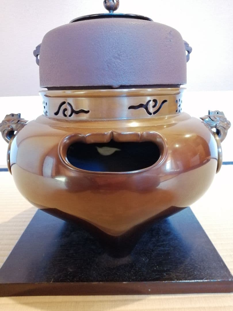 【茶道具】畠春斎 一ノ瀬宗辰造　唐銅鬼面風炉撫肩平丸釜添　茶釜　釜396