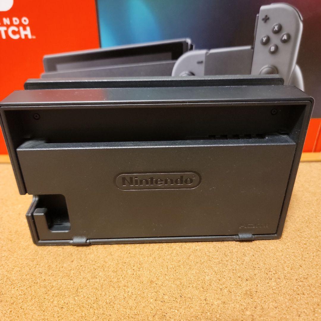 土日限定値下げ中！！　Nintendo Switch　グレー　中古　動作品