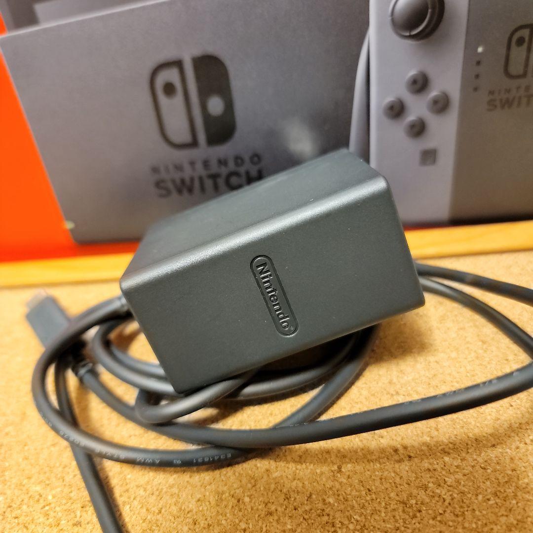 土日限定値下げ中！！　Nintendo Switch　グレー　中古　動作品