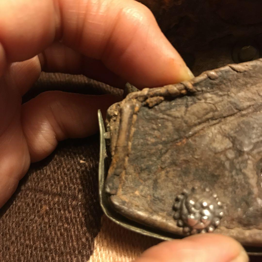 チベッタントルコ石　アンティークレザークラフト　シルバーワーク