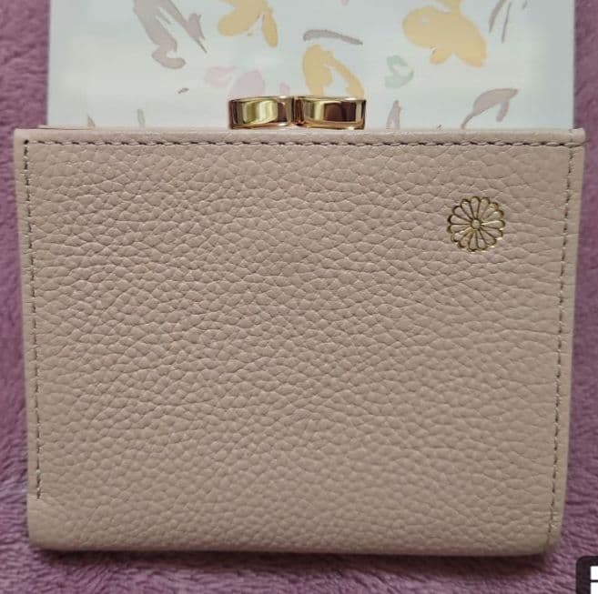 皇居　牛革 がま口 二つ折り財布 ピンクベージュ