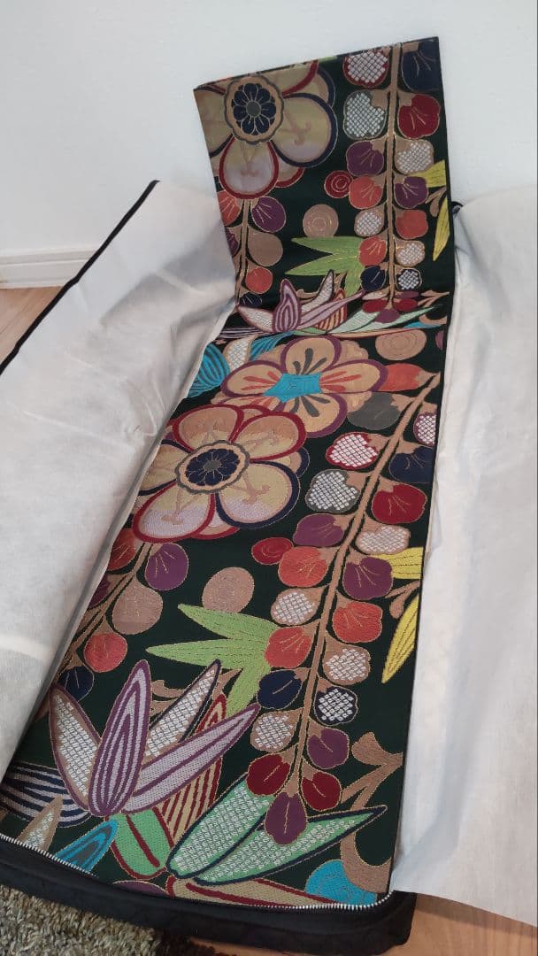 期間限定お値下げ中　振袖 赤・緑・金の花柄　小物一式セット