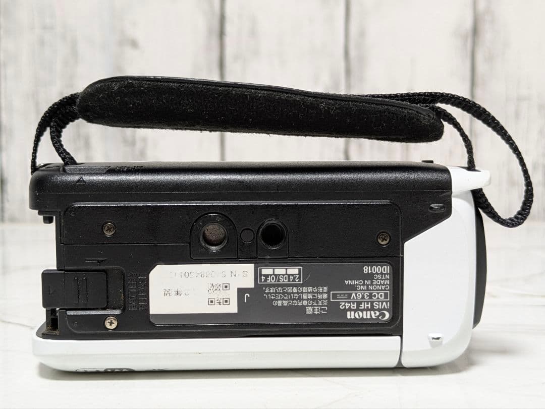 Canon　iVIS HF R42　ホワイト