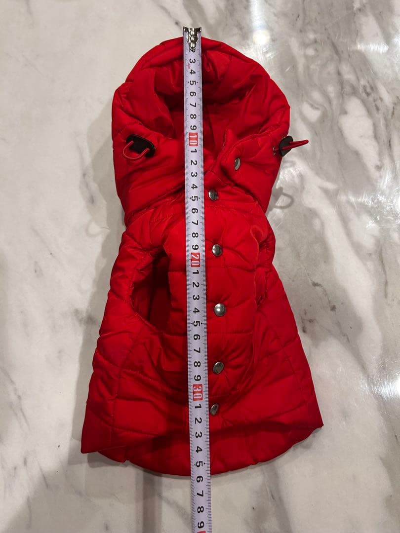 PRADA 赤 フード付きダウンジャケット