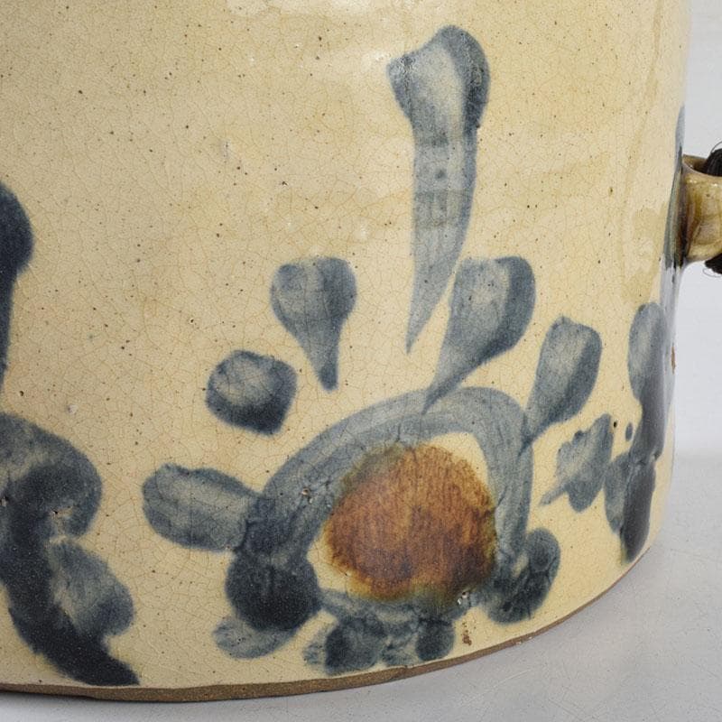 沖縄　琉球焼　壺屋焼　小橋川製陶所　仁王窯造　花文　抱瓶　共箱　C　8899