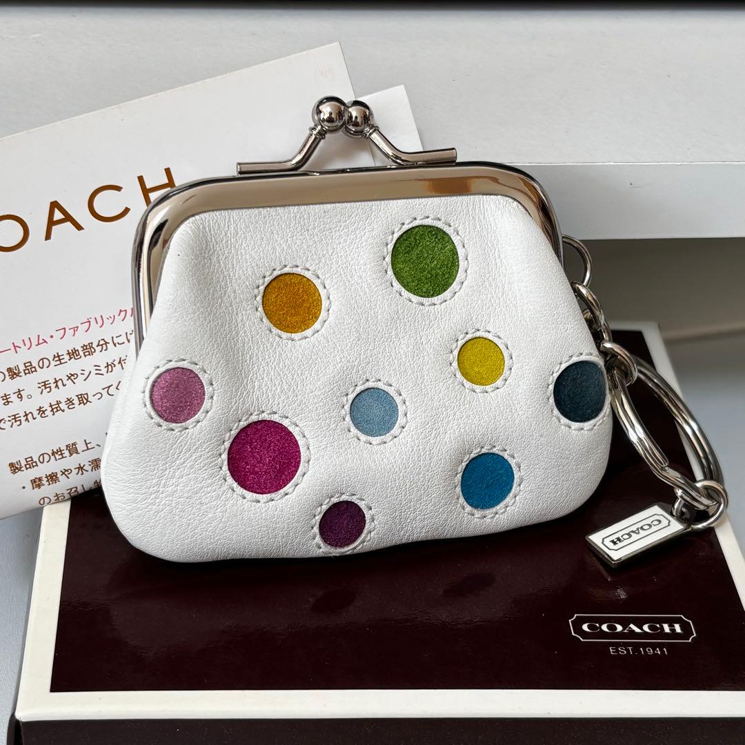 新品 COACH コーチ がま口 キーホルダー 財布 ドット カラフル ホワイト
