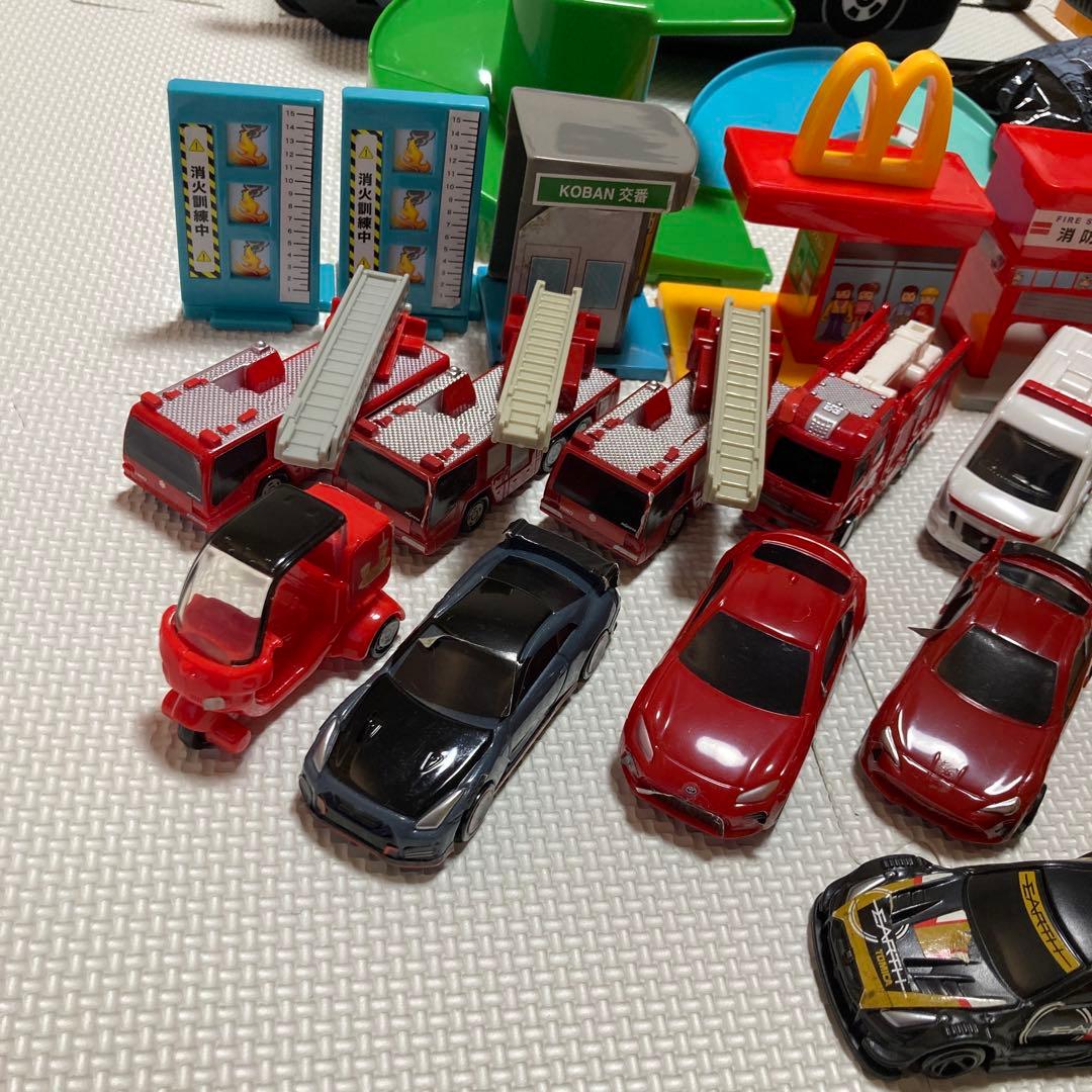 まとめ売り　ハッピーセット　トミカ　トミカコース　キャリーケース