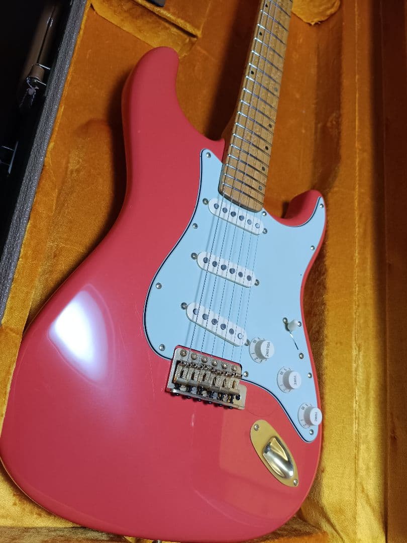 Fender Custom Shop NOS 1960 ネックは別工房でオーダー