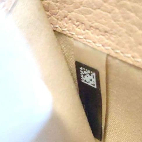 【美品・大人気】クロエ コンパクトウォレット アルファベット チャーム ピンク系