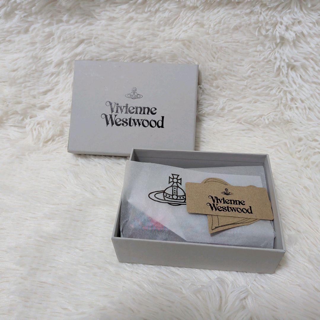 箱付き未使用品✨️　Vivienne Westwood　三つ折り財布　がま口現行