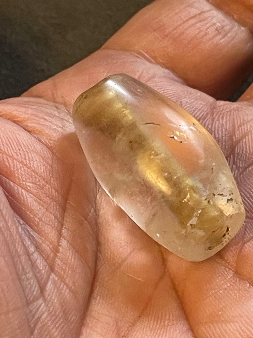 古墳時代　水晶棗玉（なつめたま）