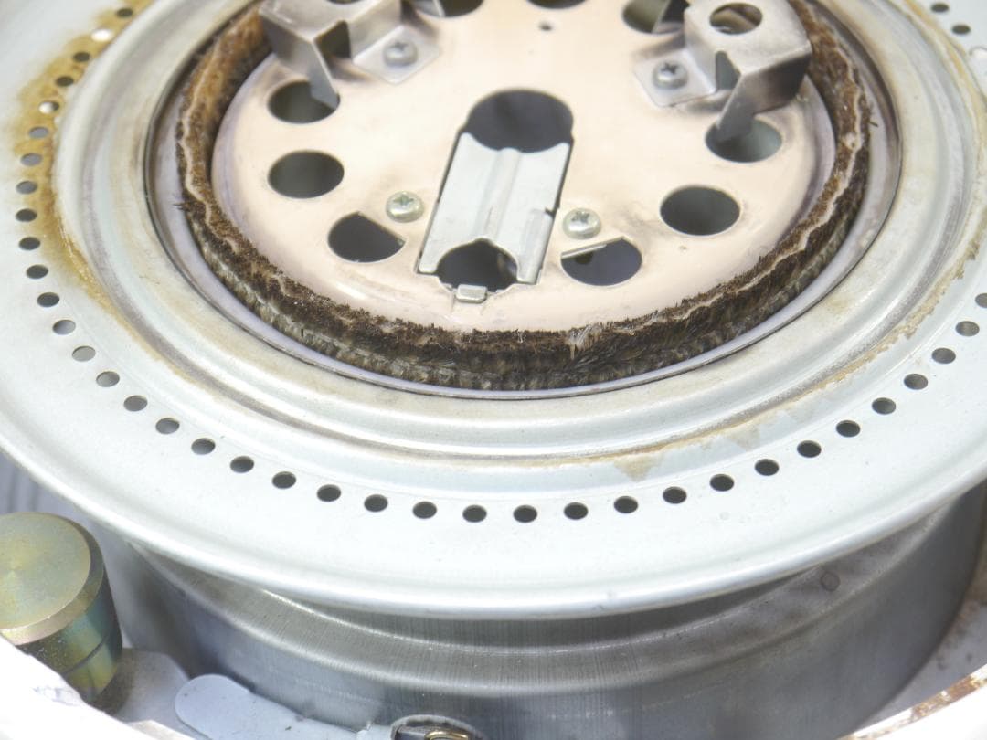 2013年◆送料込み出品◆コロナ　ホワイト 円筒形 石油ストーブ