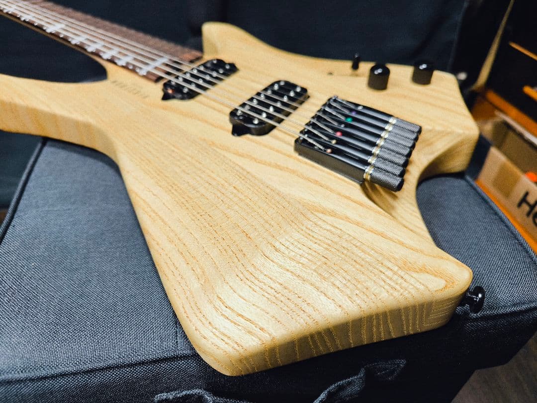 VIKSTROM GUITARS ヘッドレス 7弦 エレキギター