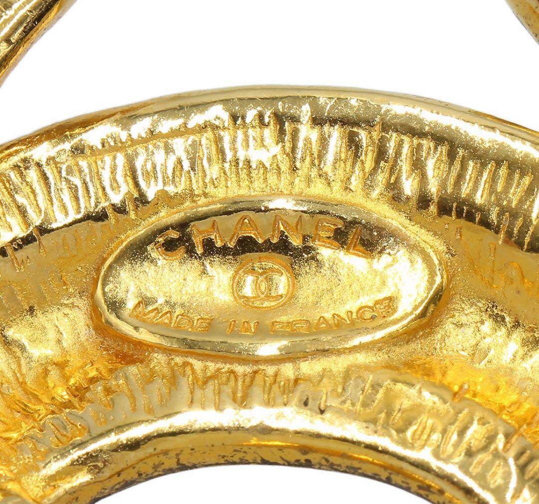 R2576 美品!! シャネル マトラッセ柄 ココマーク ブローチ