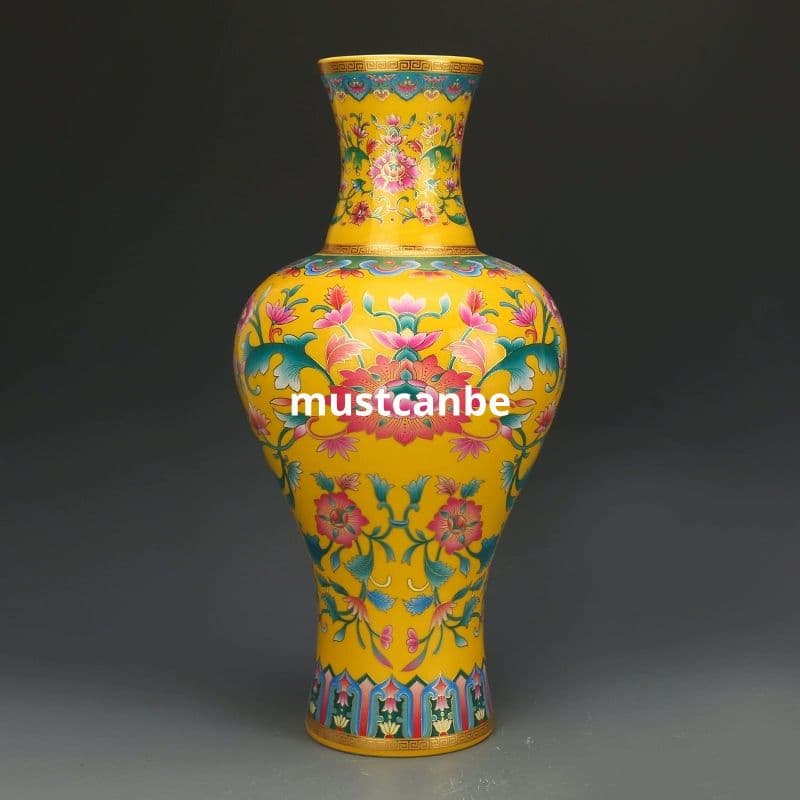 黄地琺瑯彩纏枝紋花瓶 景徳鎮 陶磁器 装飾品 現代工芸品 美術品 置物