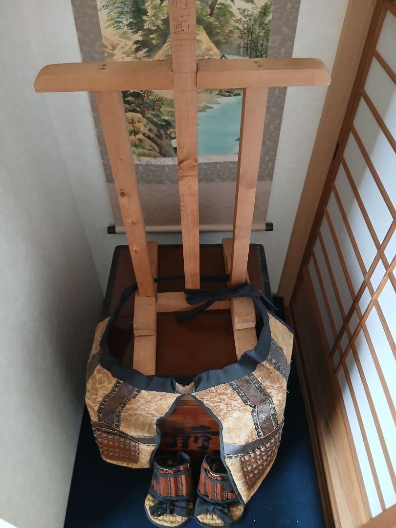 伝統的な日本の武士の鎧