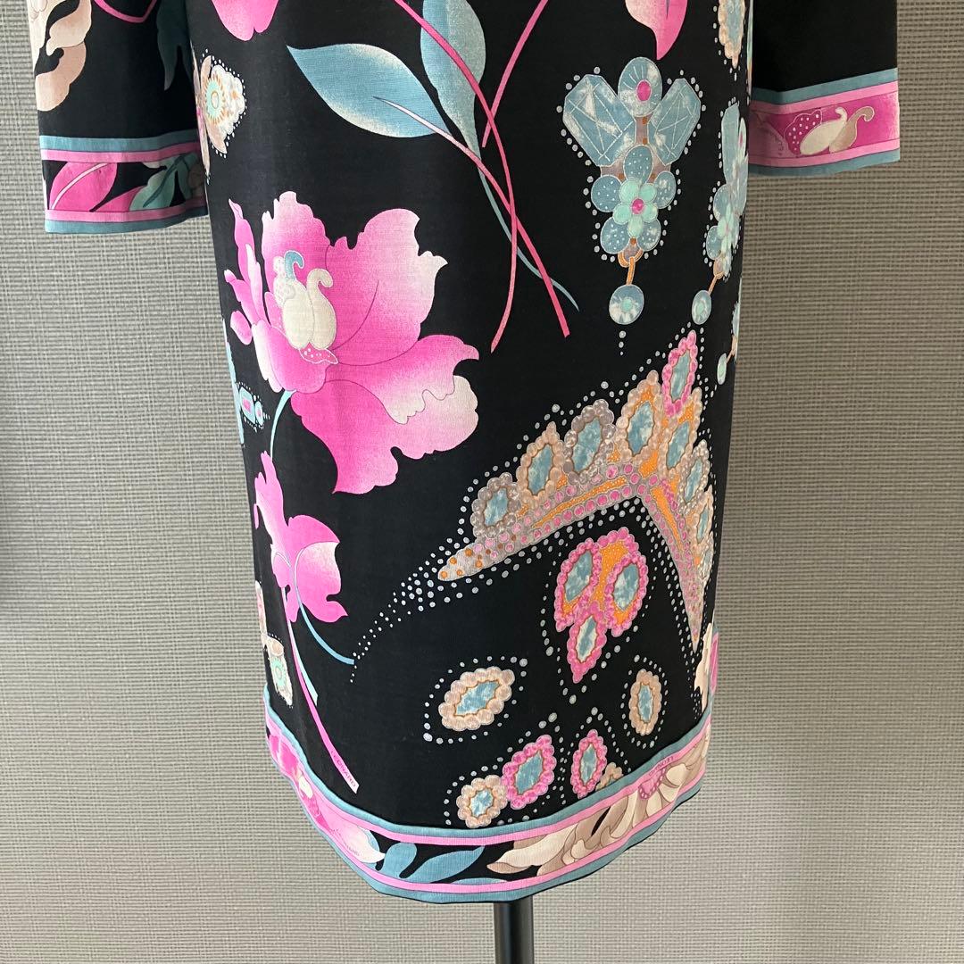 美品　レオナール　ワンピース　花柄　大きいサイズ42