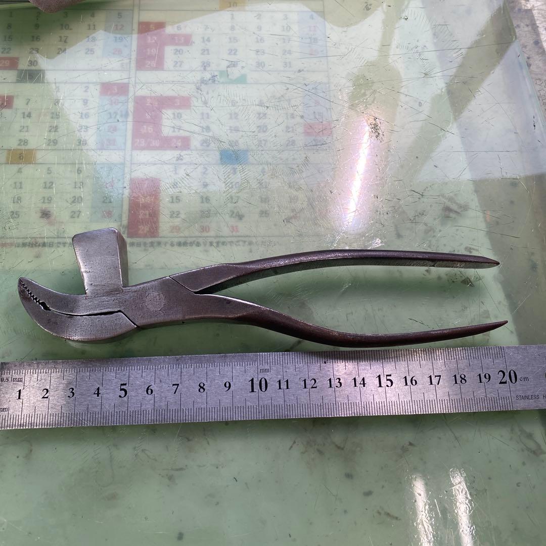 日本製ワニ靴作る道具