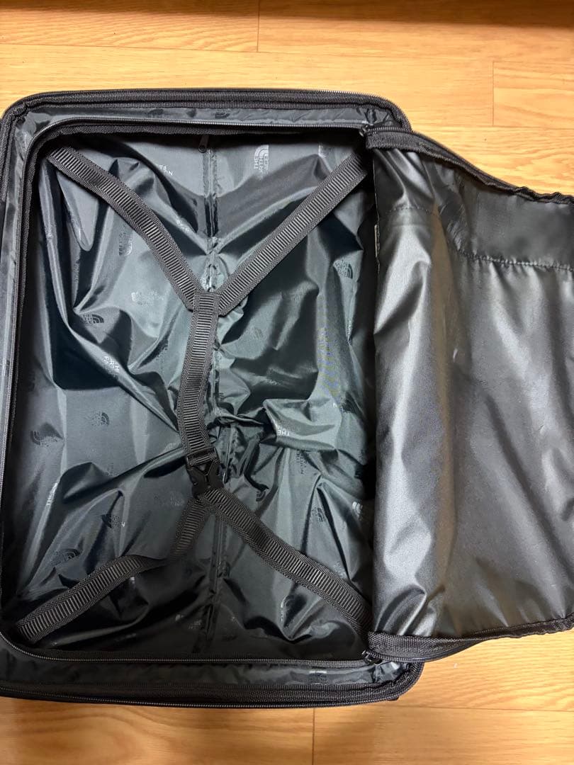 【人気商品】ノースフェイス スーツケース ブラック