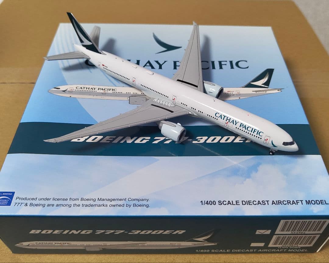 キャセイパシフィック航空 777-300ER B-KQT 1/400