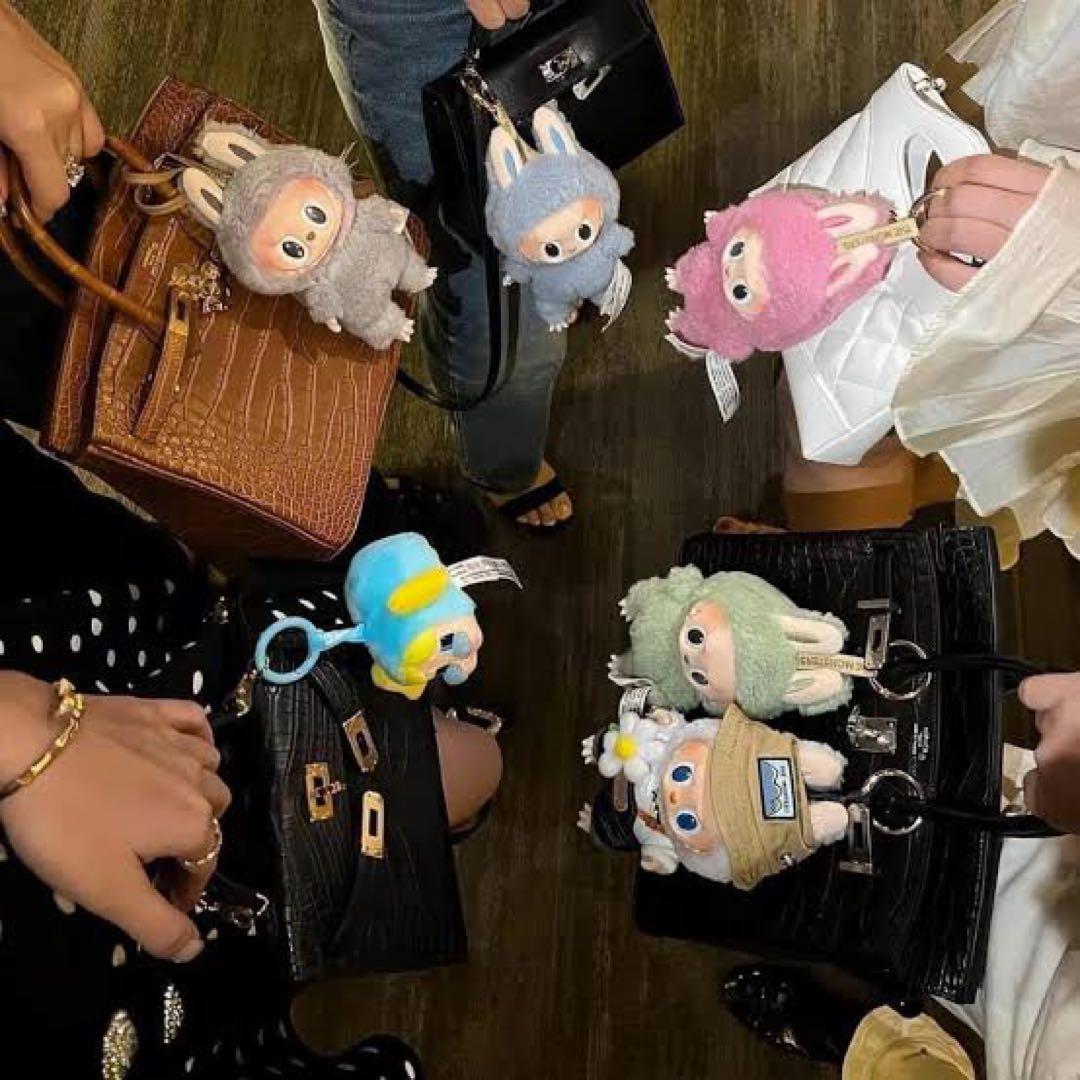 Big into Energy ぬいぐるみペンダントブラインドボックス 6箱入り