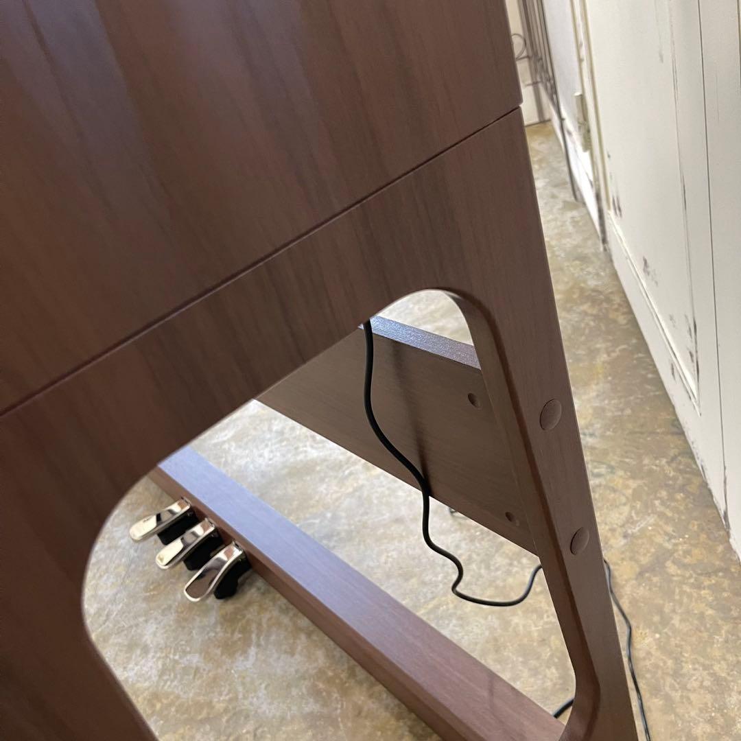 電子ピアノ88鍵盤　給電式　蓋スライド　マホガニー