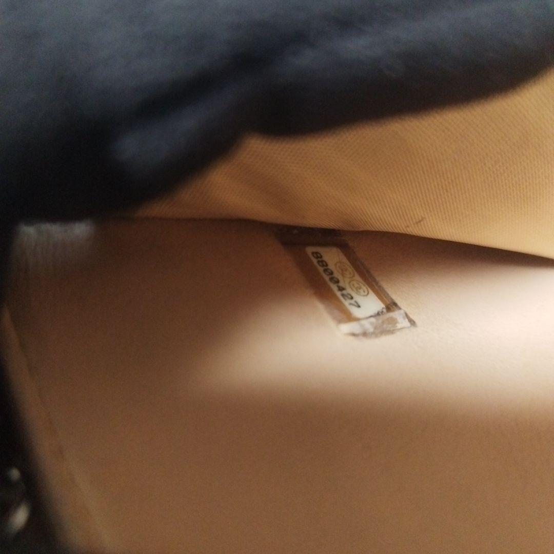 シャネル　斜め掛け　コンパクトウォレット