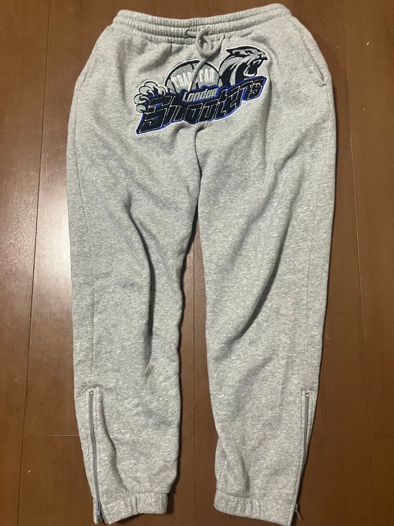 trapstar (トラップスター) shooters セットアップ　グレー