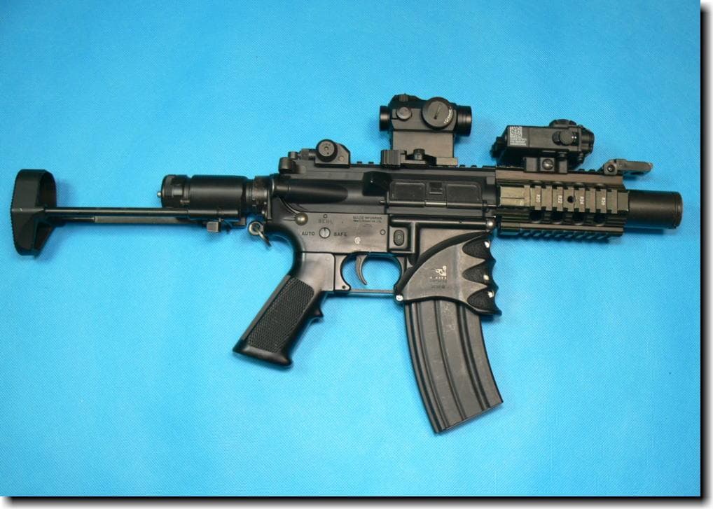 時間セール◆東京マルイ　次世代電動ガン　M4A1カスタム品　HK416Cより短い