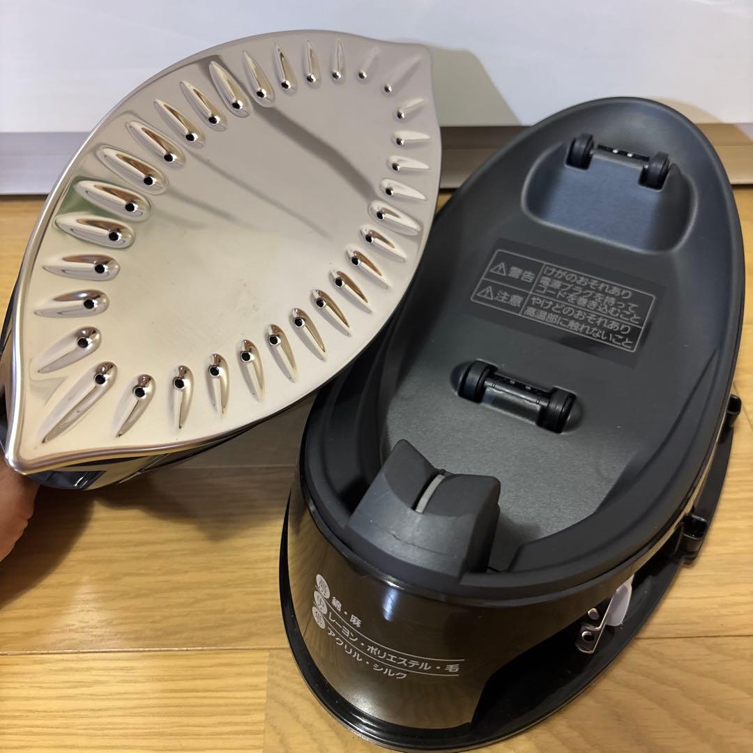 【ほぼ未使用品】 特別価格NI-WL708 コードレススチームアイロン