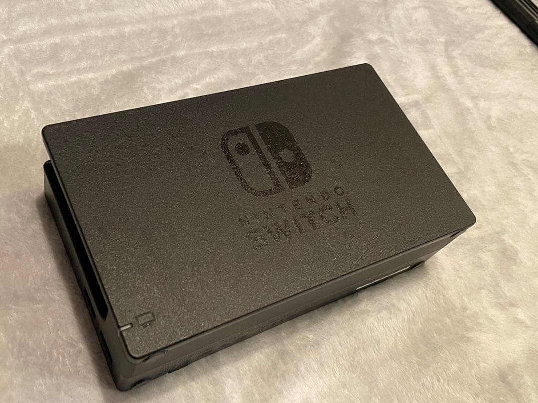 ニンテンドースイッチ 赤/青 本体 周辺機器 保護ケース付き