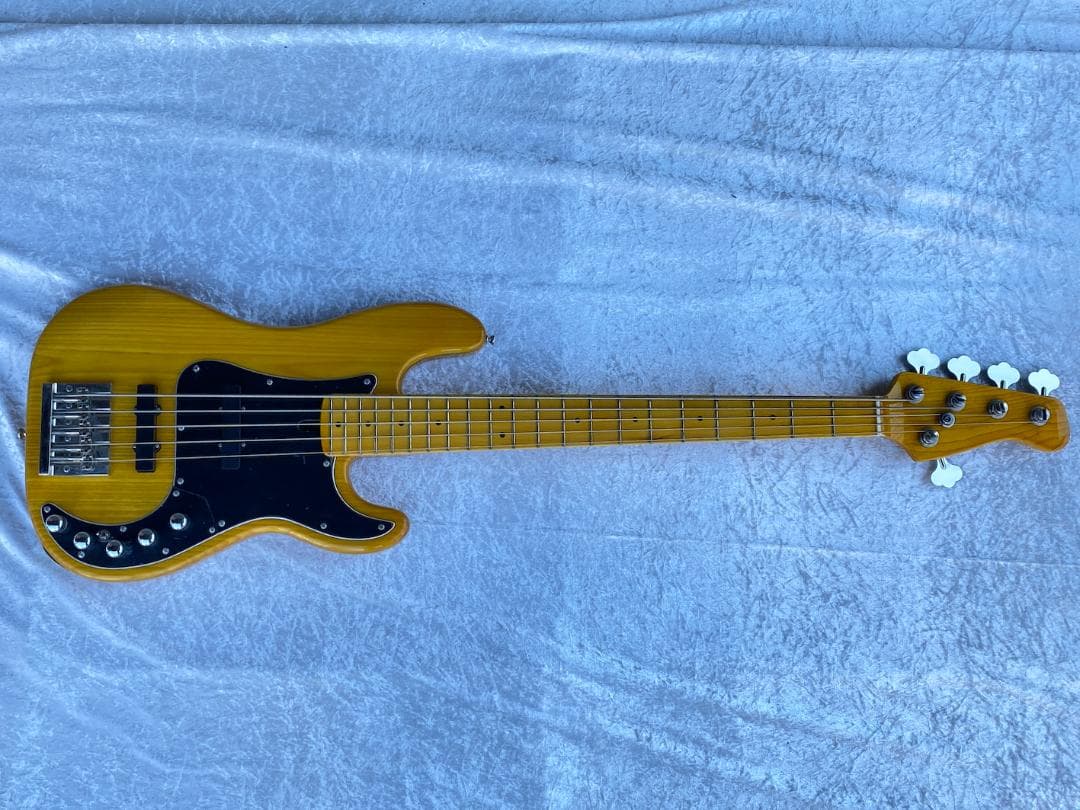 Y1181 Futra プロトタイプ 5Strings VNA アウトレット