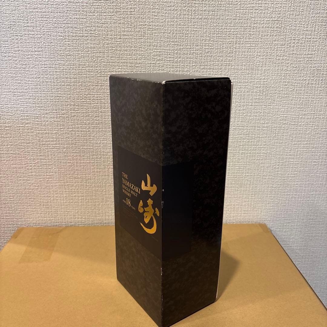 （空瓶）　サントリーウイスキー　山崎18年　空瓶　箱付き　（3）