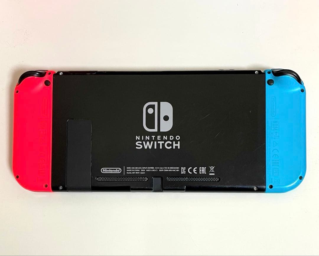 【美品】Switch 本体 保護フィルム・外箱・付属品あり 動作確認済 初期化済