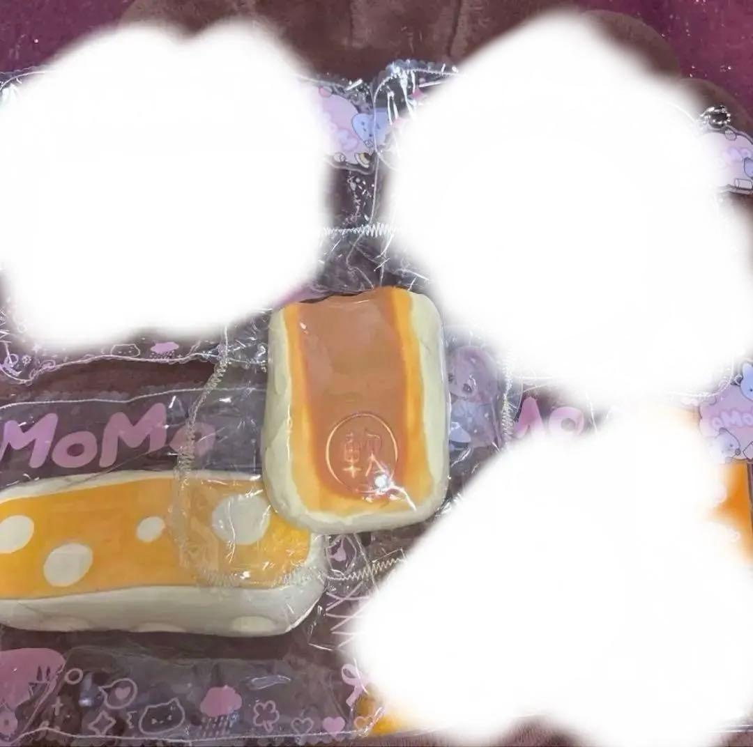 MOMO スクイーズ スコーン ロールケーキ チーズ カリカリチキン チョコパン