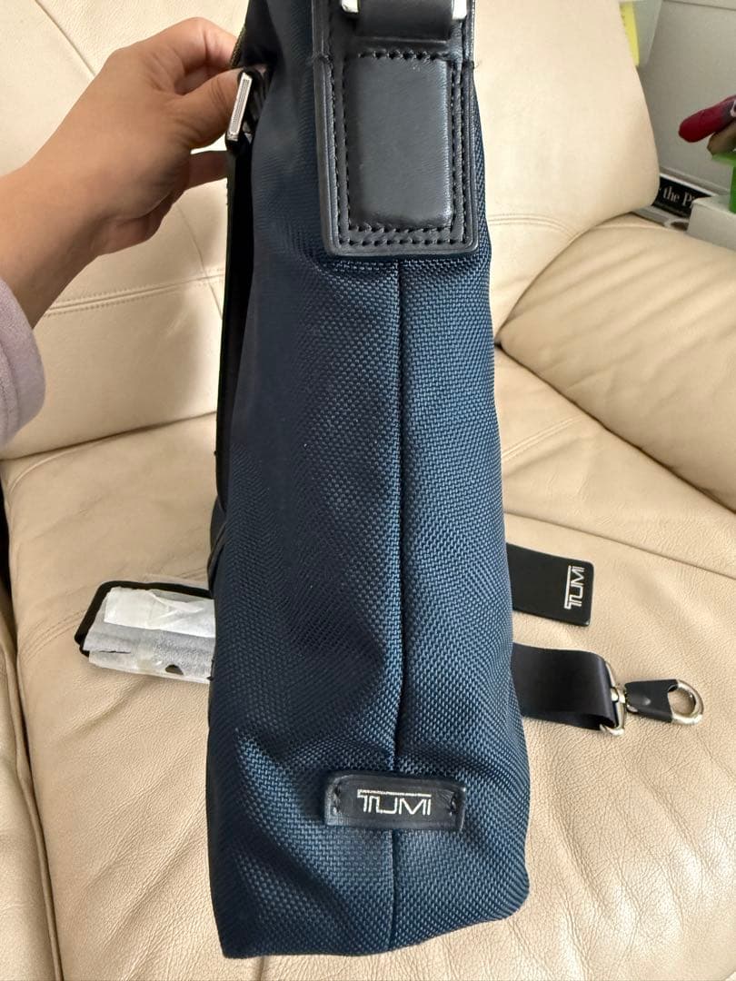 TUMI ネイビー ビジネスバッグ　JARVIS 未使用ストラップ・タグ付き