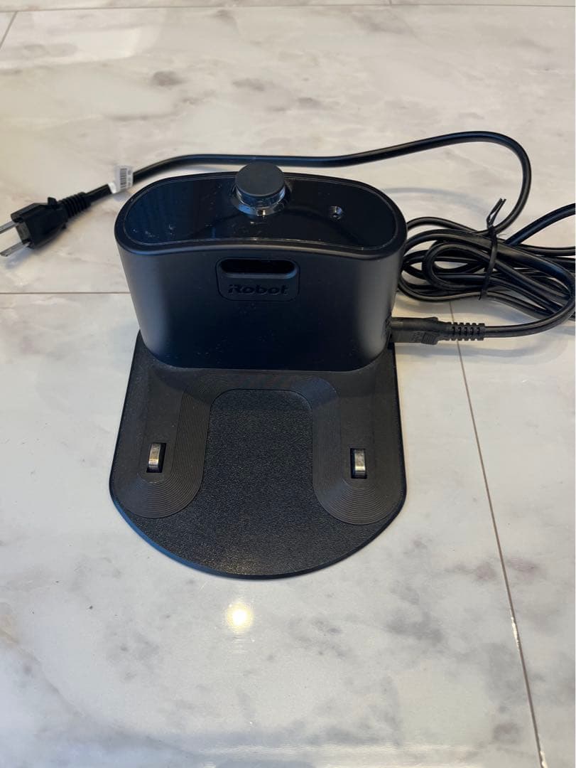 iRobot Roomba i7 ロボット掃除機本体＋充電ドック(箱あり)