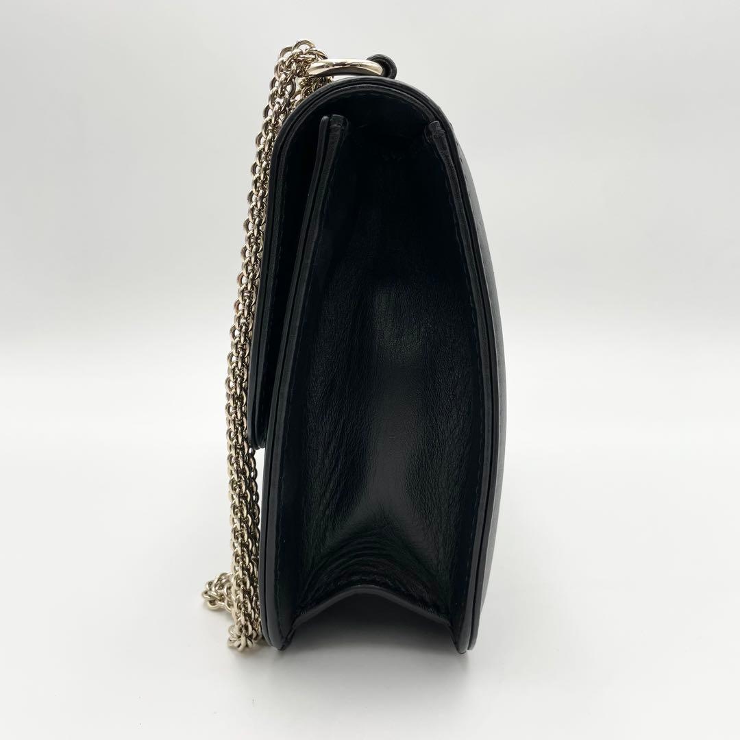 美品✨ヴァレンティノ　ロックスタッズ　チェーンショルダー　ブラック