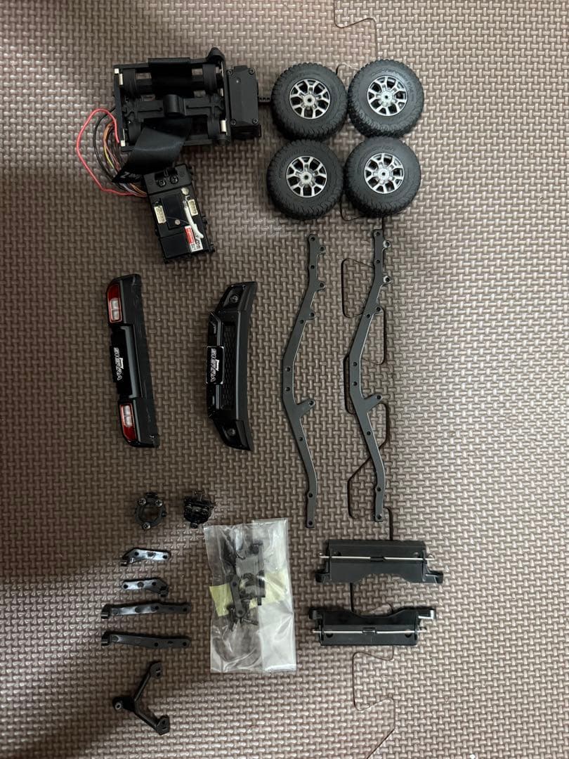 最終値下げ　京商　ミニッツ4×4ジムニー 社外サーボ&ESC