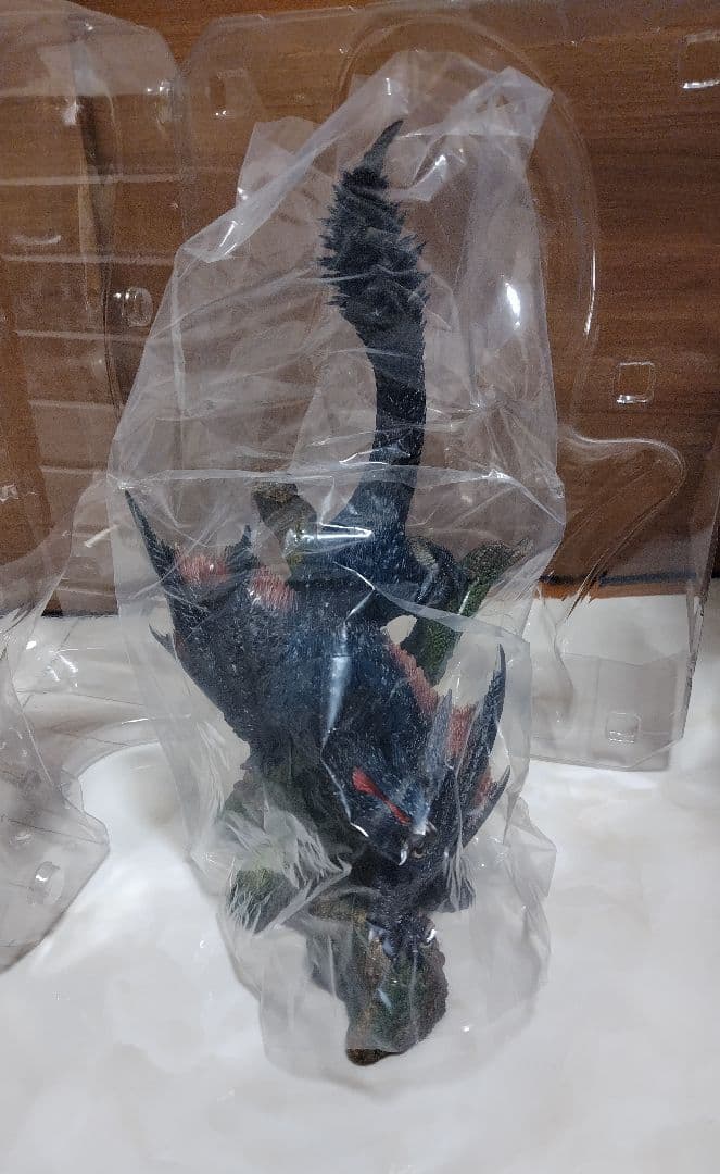 CAPCOM　クリエイターズモデル　迅竜　ナルガクルガ　フィギュア