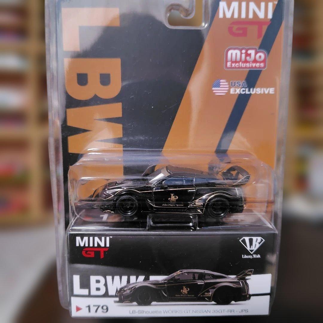 MINI GT LBWK ブラック 1/64 スケール