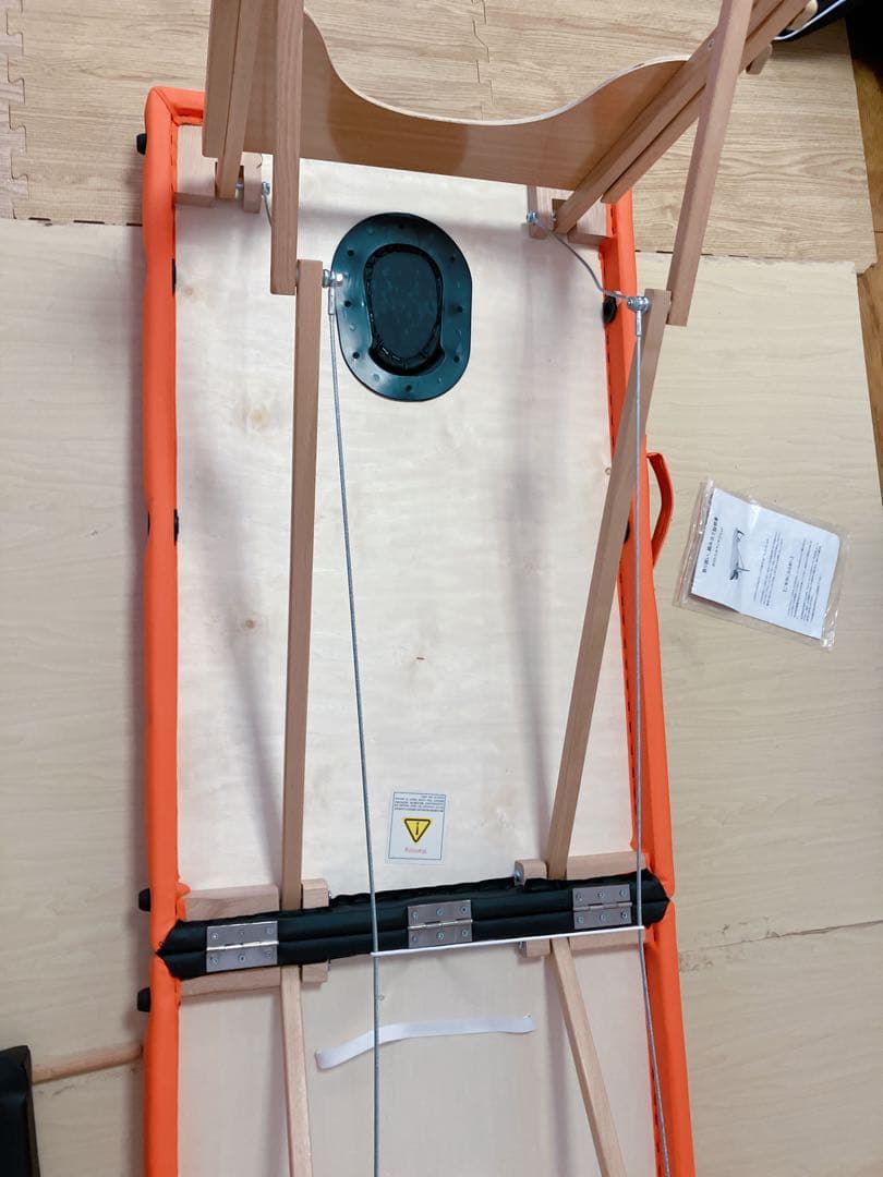 折りたたみ　エステベッド　マッサージベッド　持ち運びカバー付き　組み立て説明書