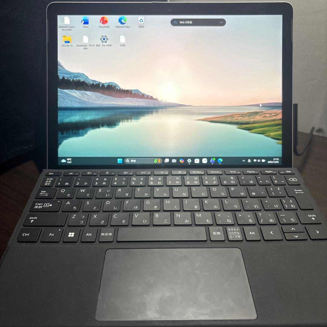 Windowsタブレット本体 Microsoft製キーボードカバー付き