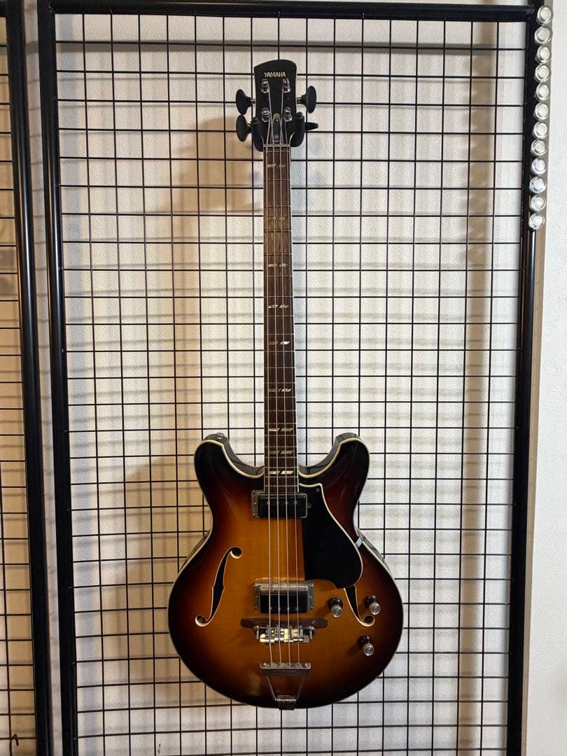 希少　YAMAHA エレキベース SA-70 セミアコタイプ　本体のみ　ジャンク