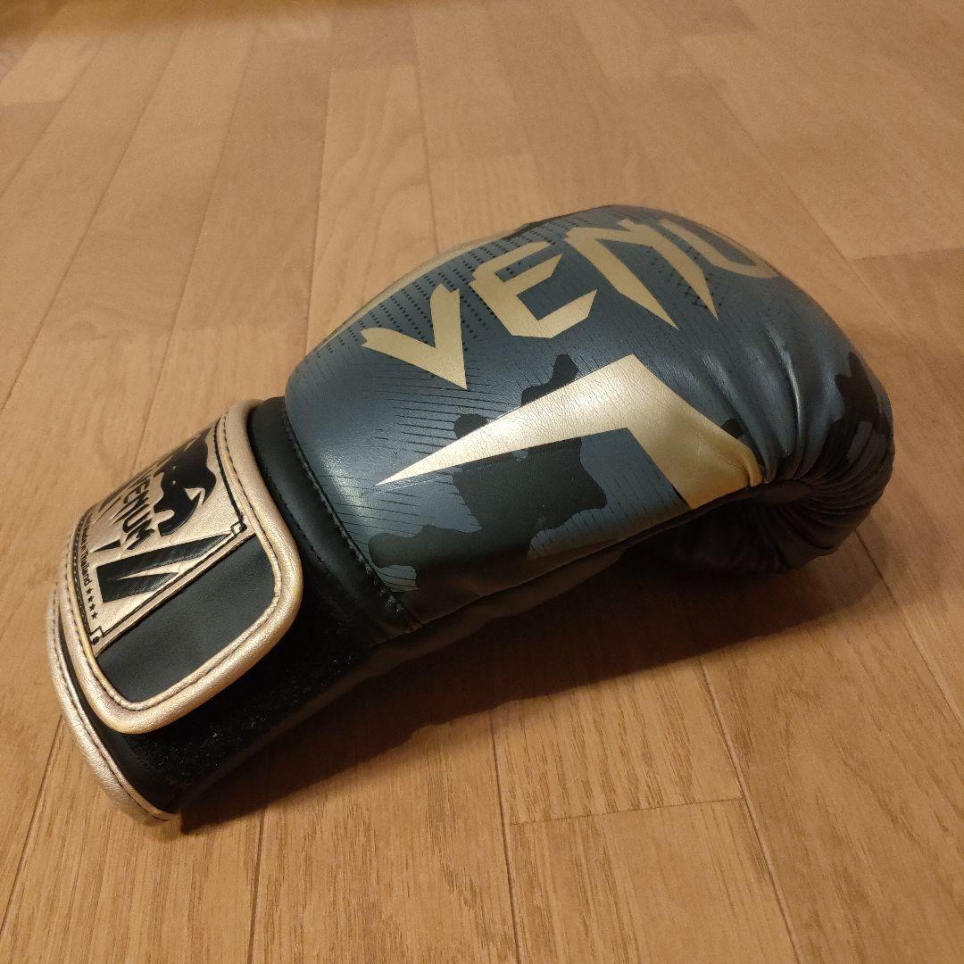 美品 VENUM エリート ボクシング グローブ 14oz ダークカモ/ゴールド