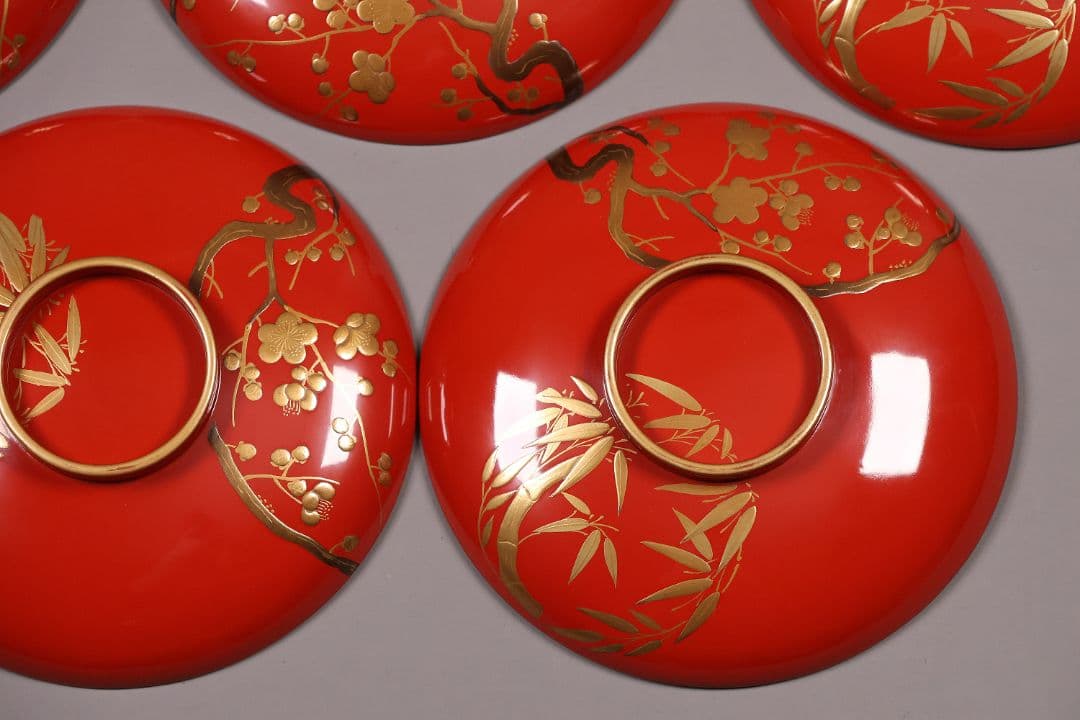 【CM247】時代木製漆器 松竹梅 金蒔絵 朱塗 引盃 五客 木製漆器 小皿 杯